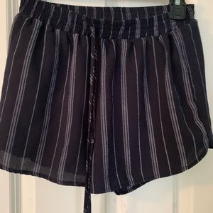 Comfy blue casual shorts